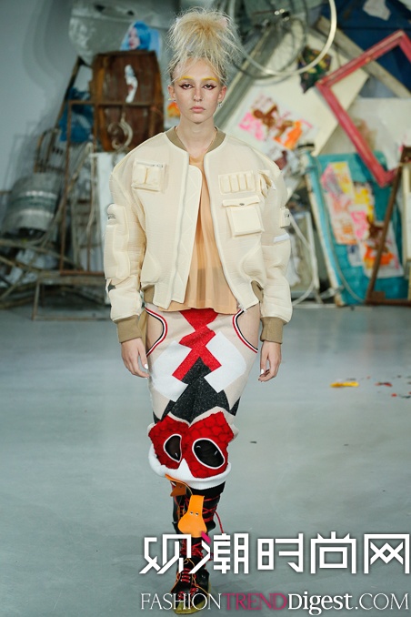 Meadham Kirchhoff 2015Ăؕr(sh)b(chng)DƬ