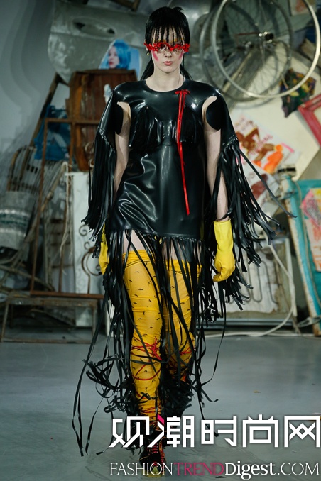Meadham Kirchhoff 2015ĂؕrbDƬ