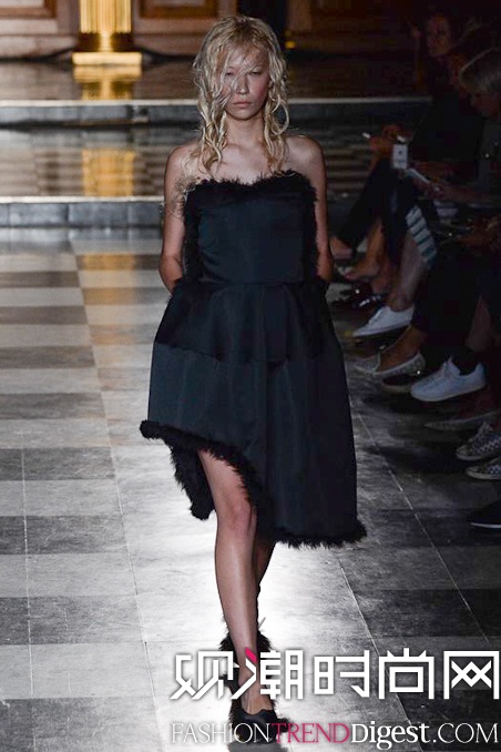 Simone Rocha 2015ĂؕrbDƬ