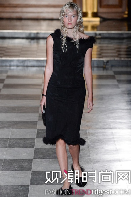 Simone Rocha 2015׶ʱװ㳡ͼƬ