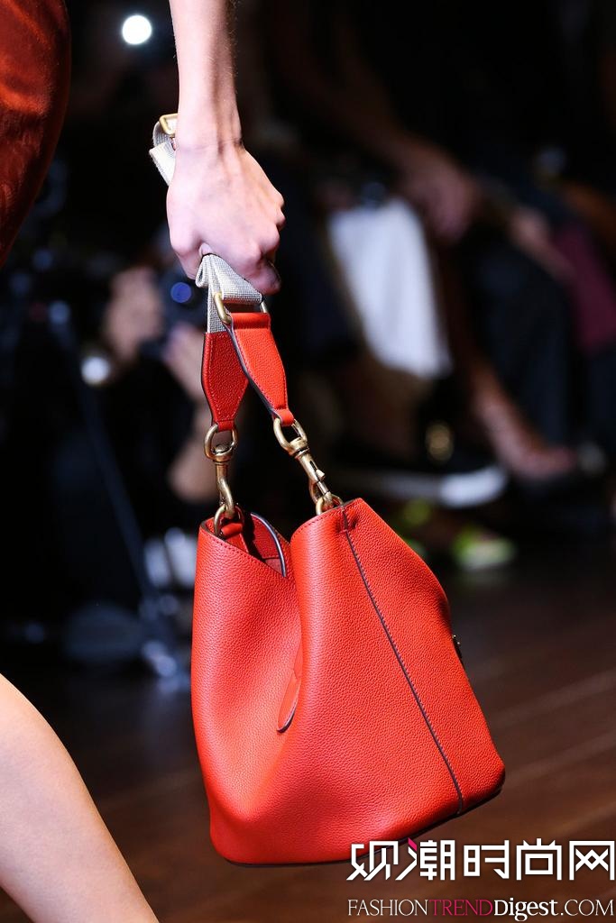 Gucci 2015��������ʱװ���㳡����ͼƬ