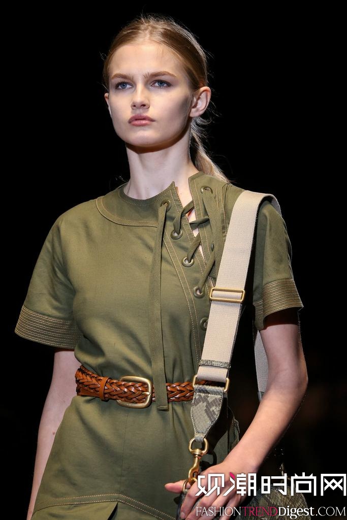 Gucci 2015��������ʱװ���㳡����ͼƬ