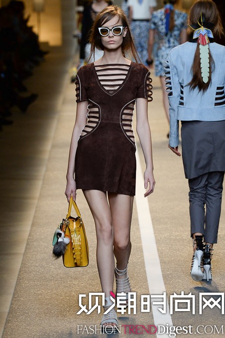 Fendi 2015ʱװ㳡ͼƬ