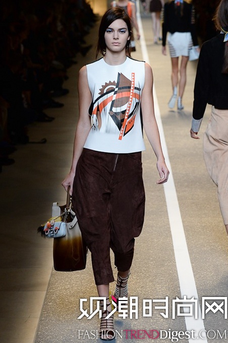 Fendi 2015ʱװ㳡ͼƬ