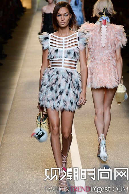 Fendi 2015ʱװ㳡ͼƬ