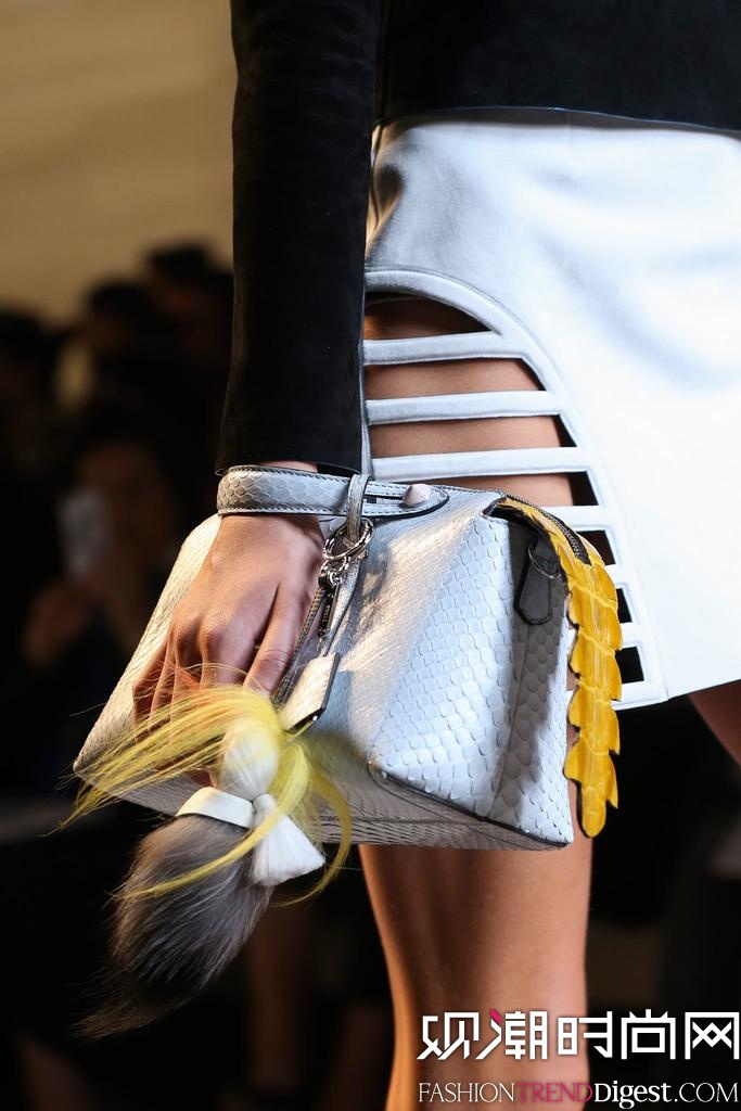 Fendi 2015mrbDƬ