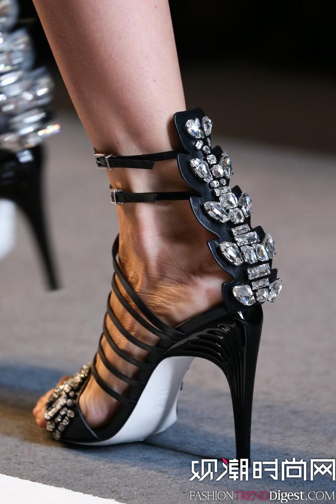 Fendi 2015mrbDƬ