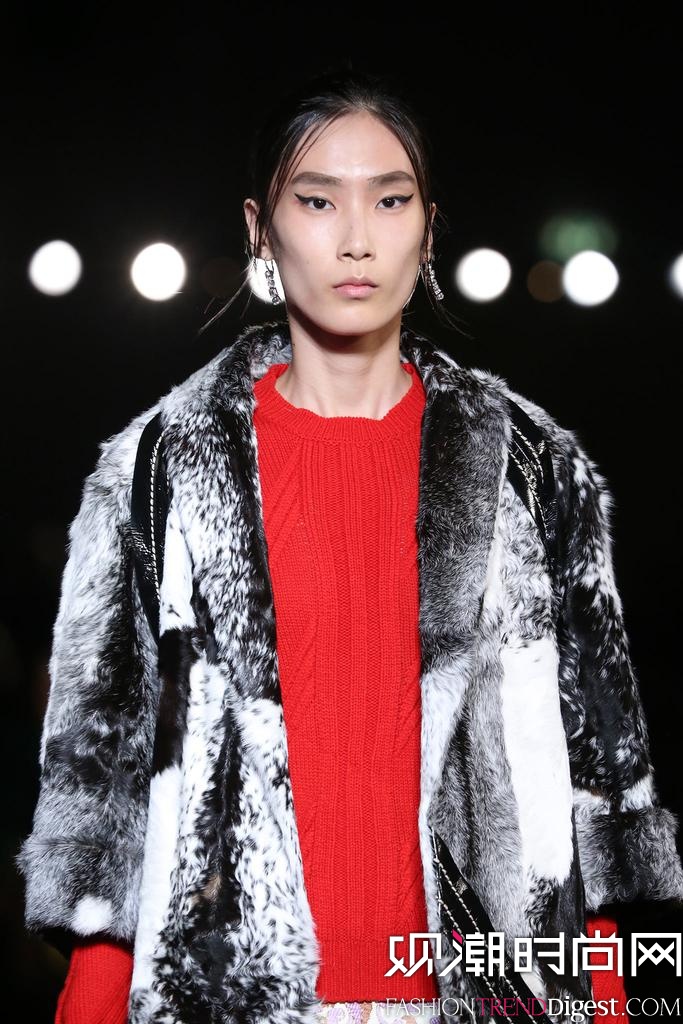 Prada 2015��������ʱװ���㳡����ͼƬ