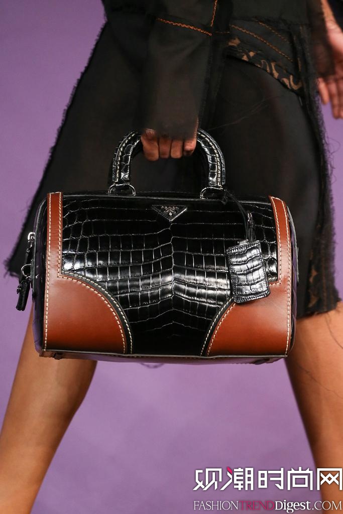 Prada 2015��������ʱװ���㳡����ͼƬ