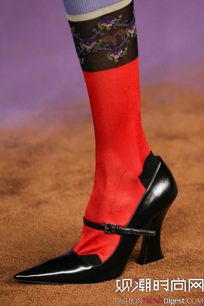 Prada 2015��������ʱװ���㳡����ͼƬ