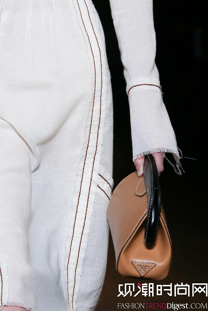 Prada 2015��������ʱװ���㳡����ͼƬ