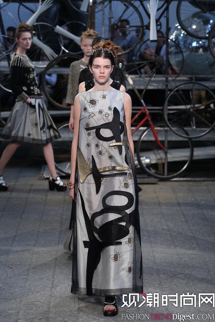 Antonio Marras 2015ʱװ㳡ͼƬ