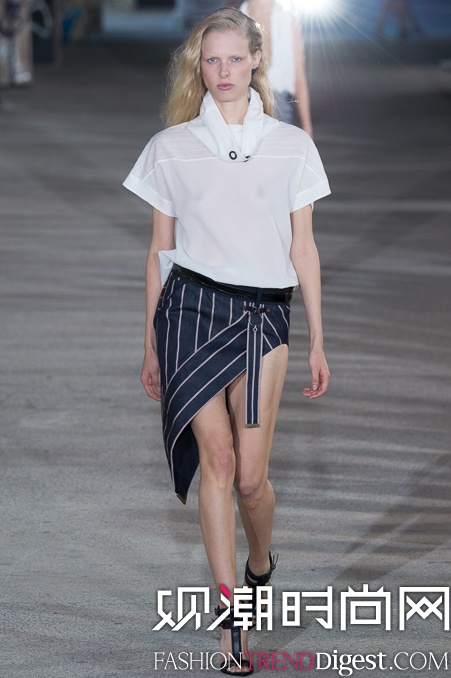 Anthony Vaccarello 2015İʱװ㳡ͼƬ