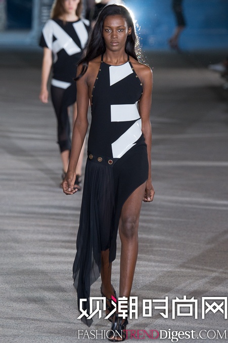 Anthony Vaccarello 2015İʱװ㳡ͼƬ