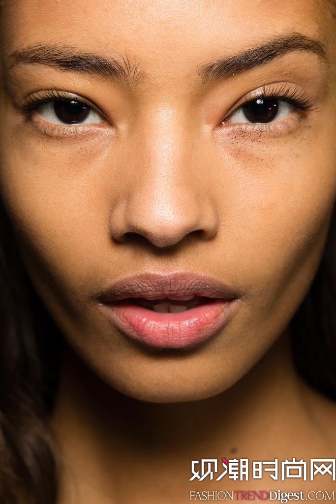 Anthony Vaccarello 2015İrbDƬ