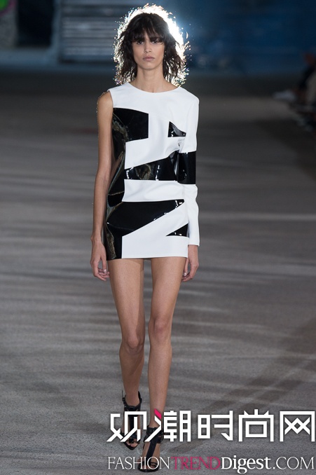 Anthony Vaccarello 2015İʱװ㳡ͼƬ