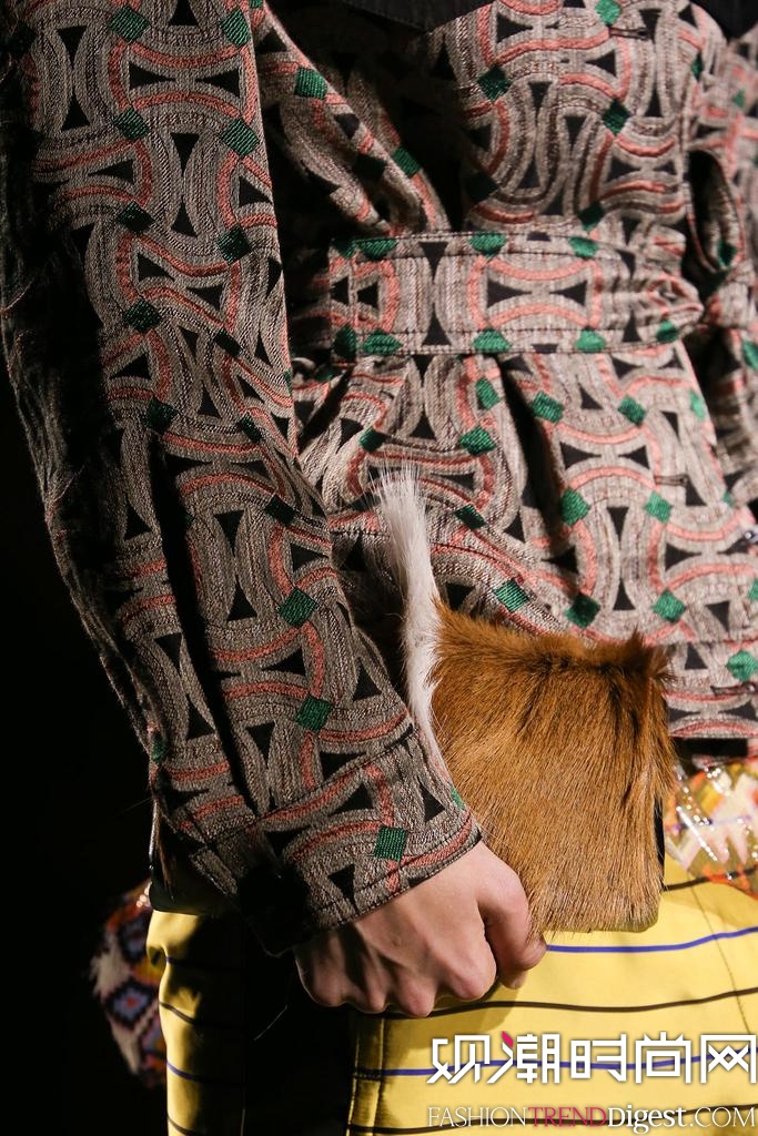 Dries Van Noten 2015İrbDƬ