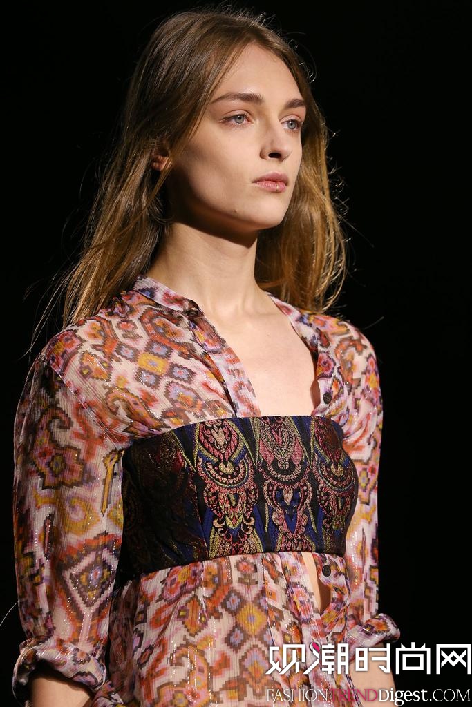 Dries Van Noten 2015İrbDƬ