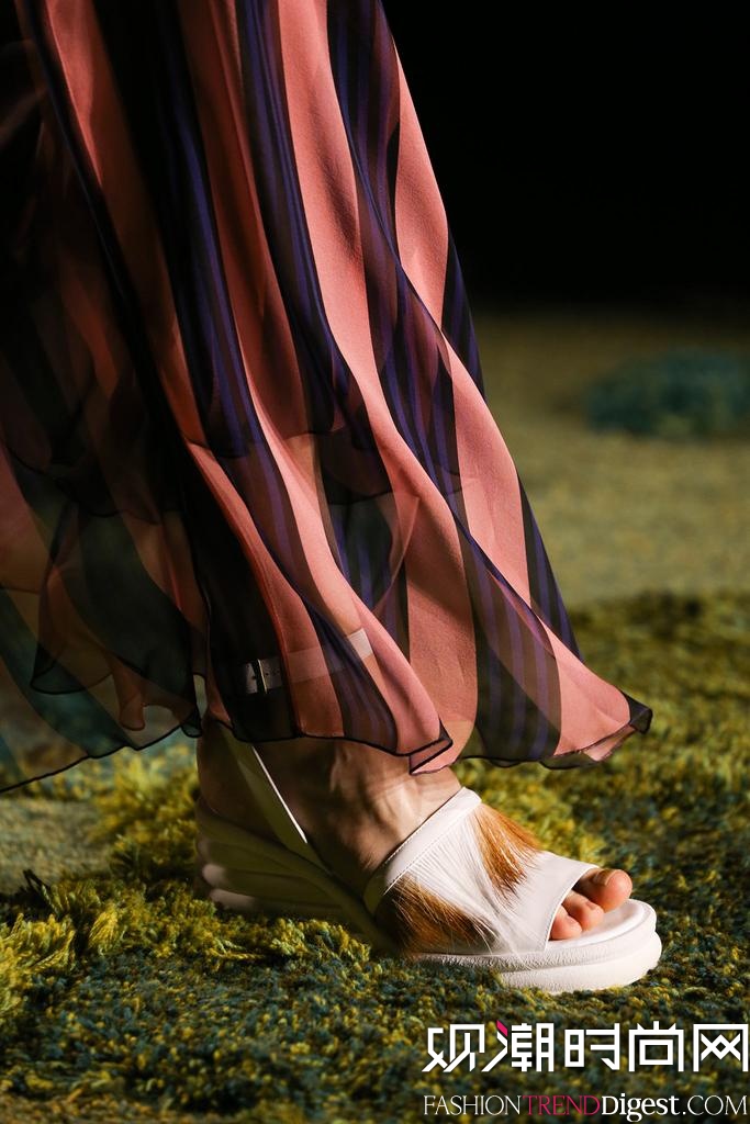Dries Van Noten 2015İrbDƬ