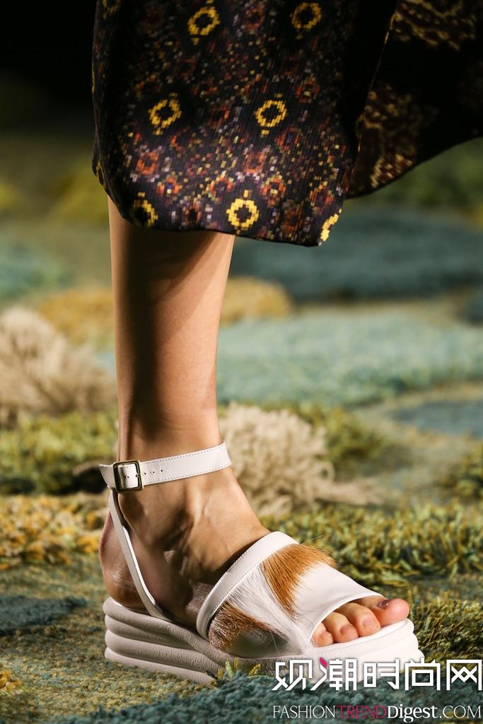 Dries Van Noten 2015İrbDƬ