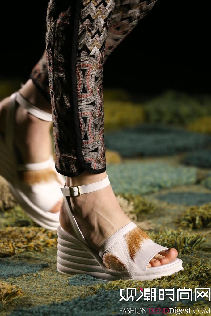 Dries Van Noten 2015İrbDƬ