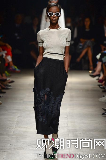 Rochas 2015İrbDƬ