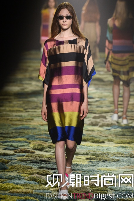 Dries Van Noten 2015İrbDƬ