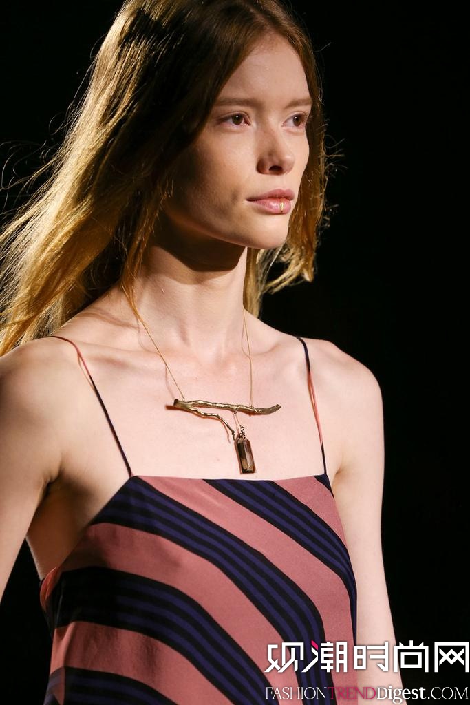 Dries Van Noten 2015İrbDƬ