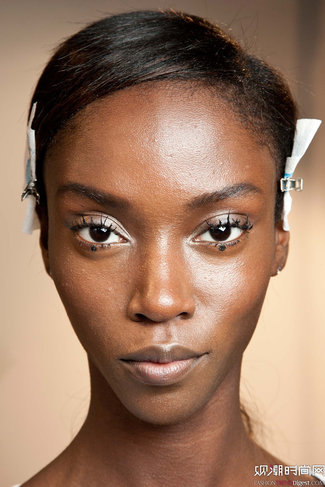 Rochas 2015İrbDƬ