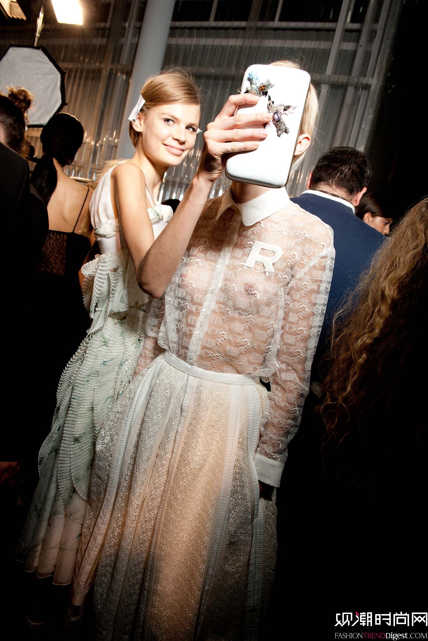 Rochas 2015İrbDƬ