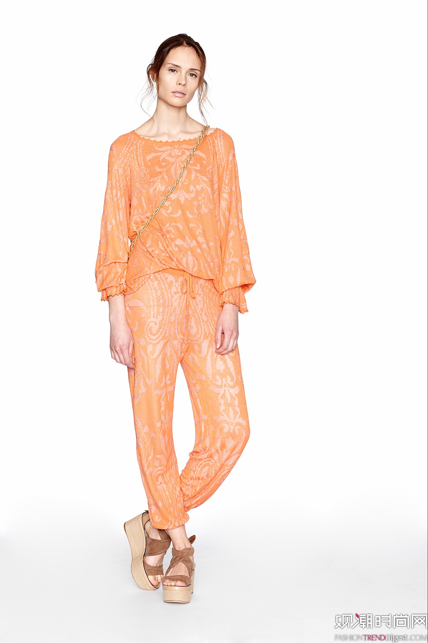 Marchesa Voyage 2015İrbDƬ