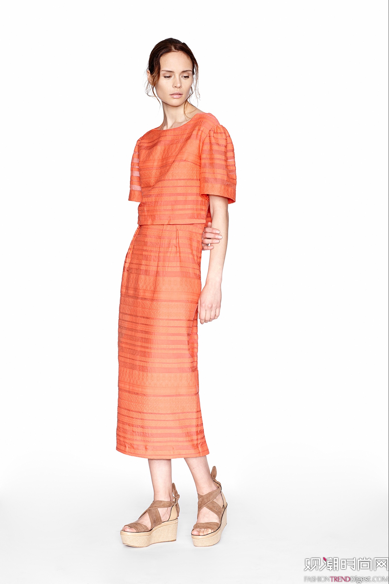 Marchesa Voyage 2015İrbDƬ