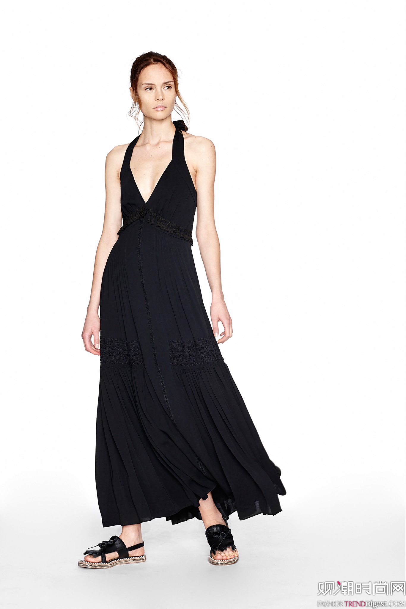 Marchesa Voyage 2015İrbDƬ