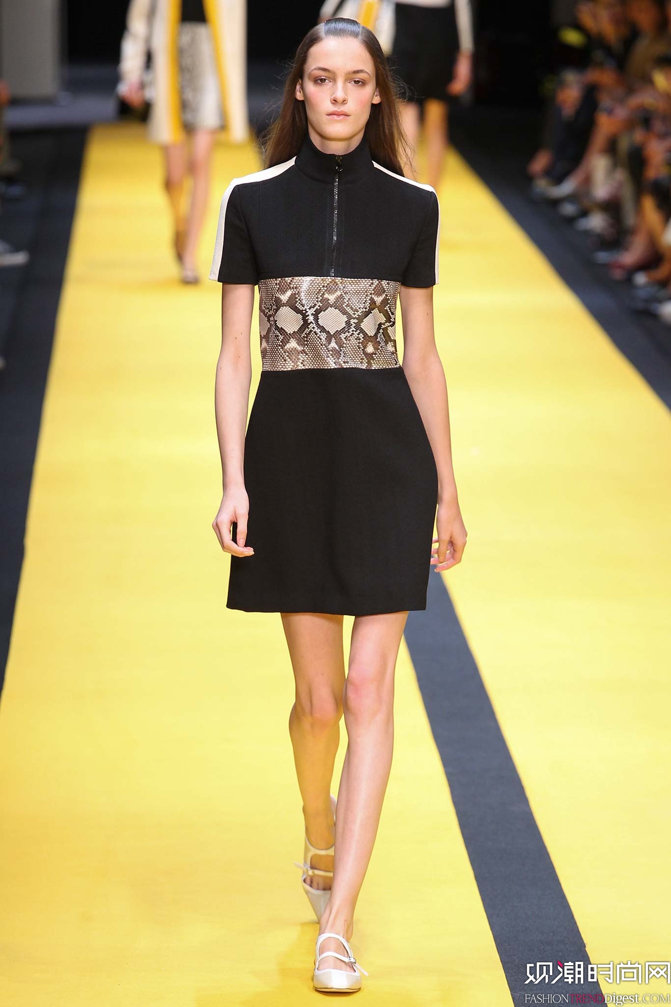 Carven 2015İʱװ㳡ͼƬ