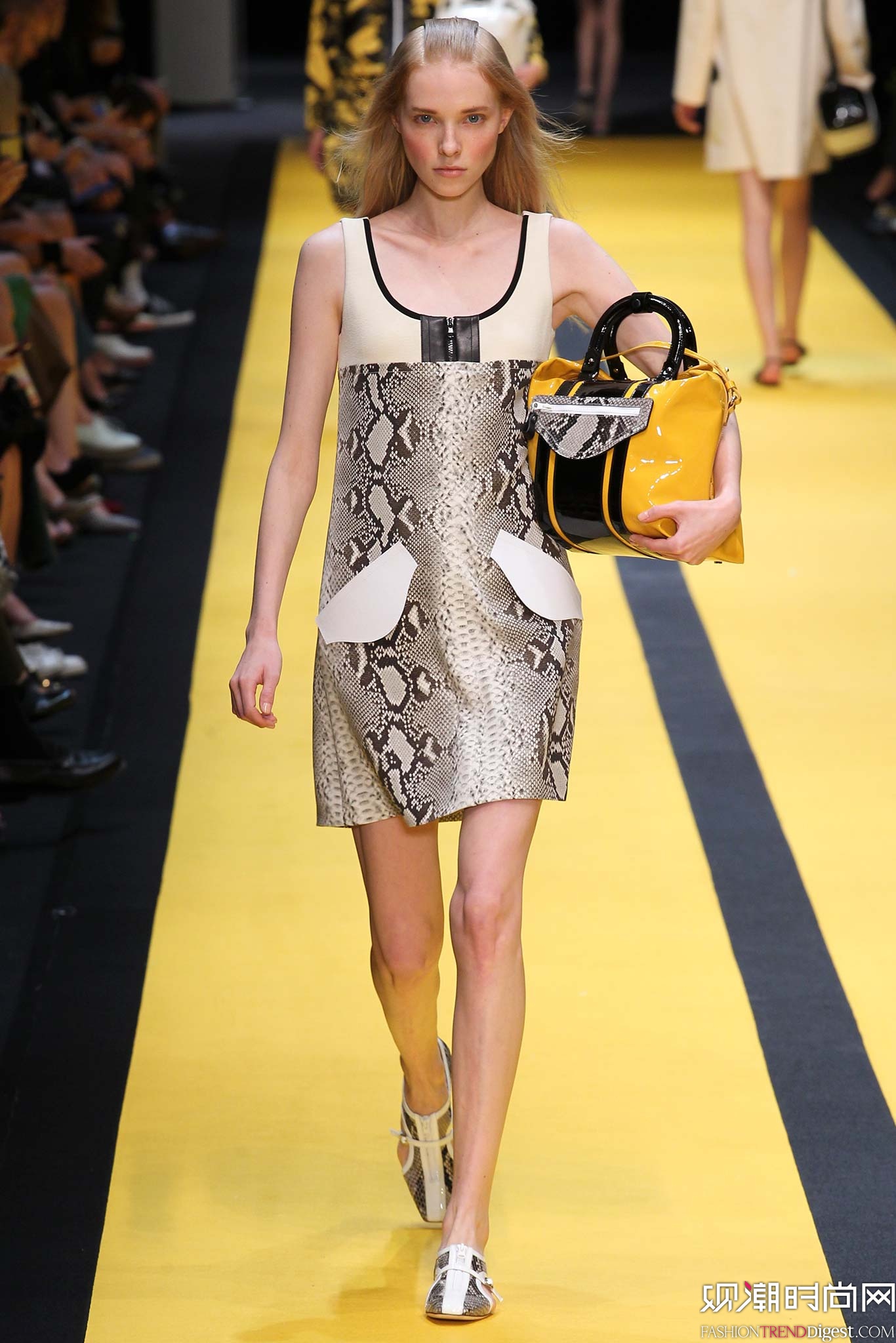 Carven 2015İʱװ㳡ͼƬ