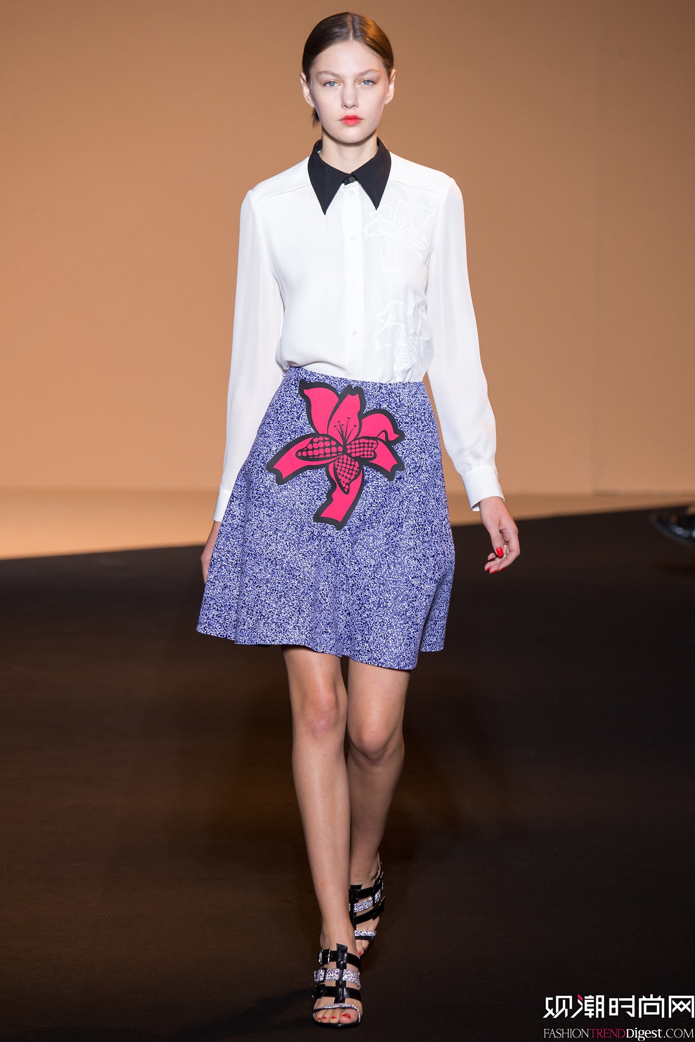 Roland Mouret 2015İʱװ㳡ͼƬ