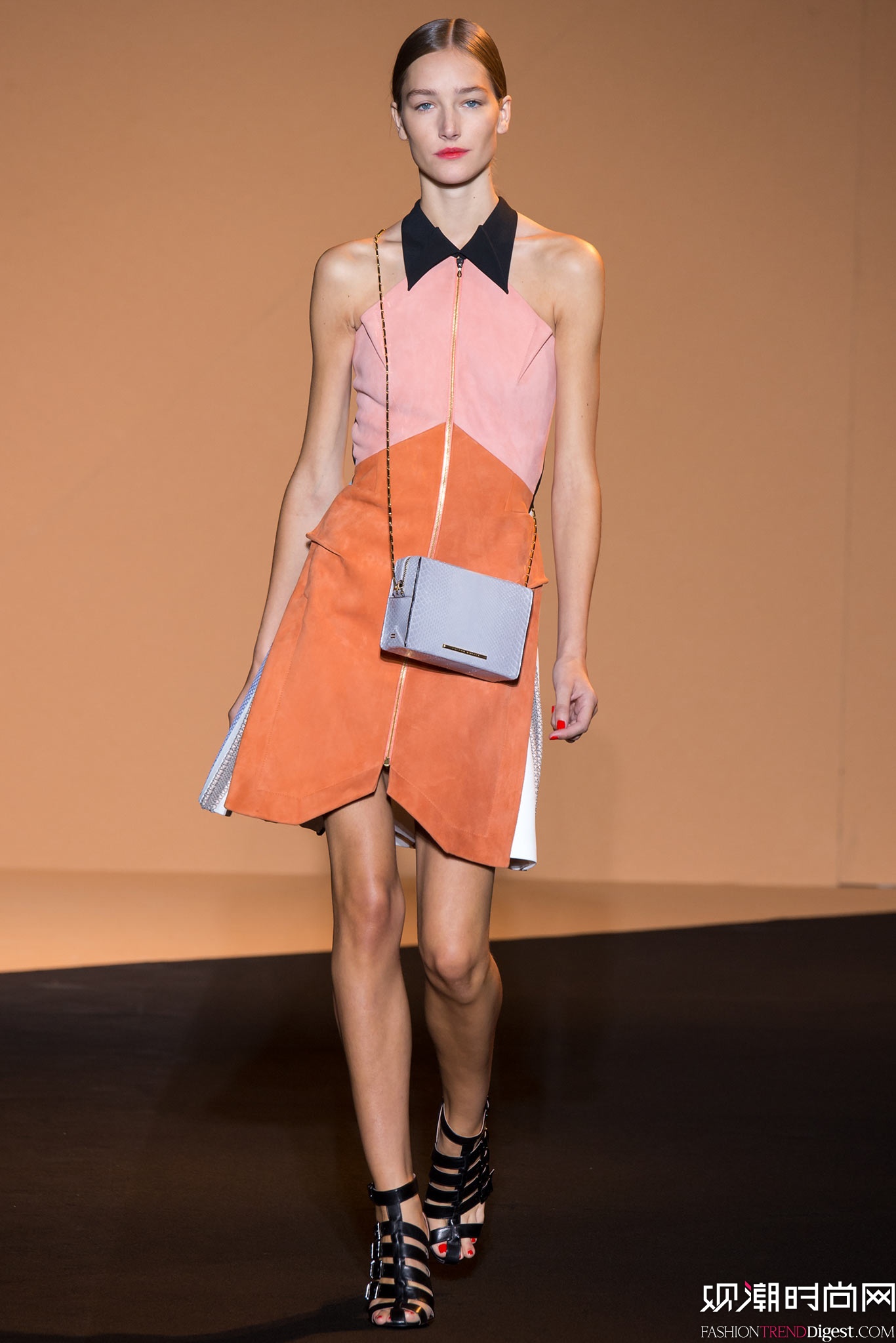 Roland Mouret 2015İʱװ㳡ͼƬ