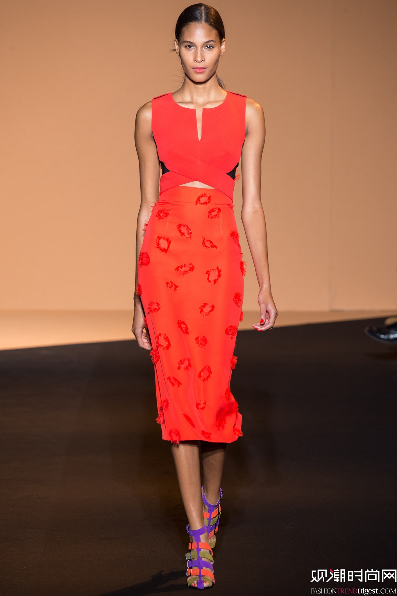 Roland Mouret 2015İʱװ㳡ͼƬ