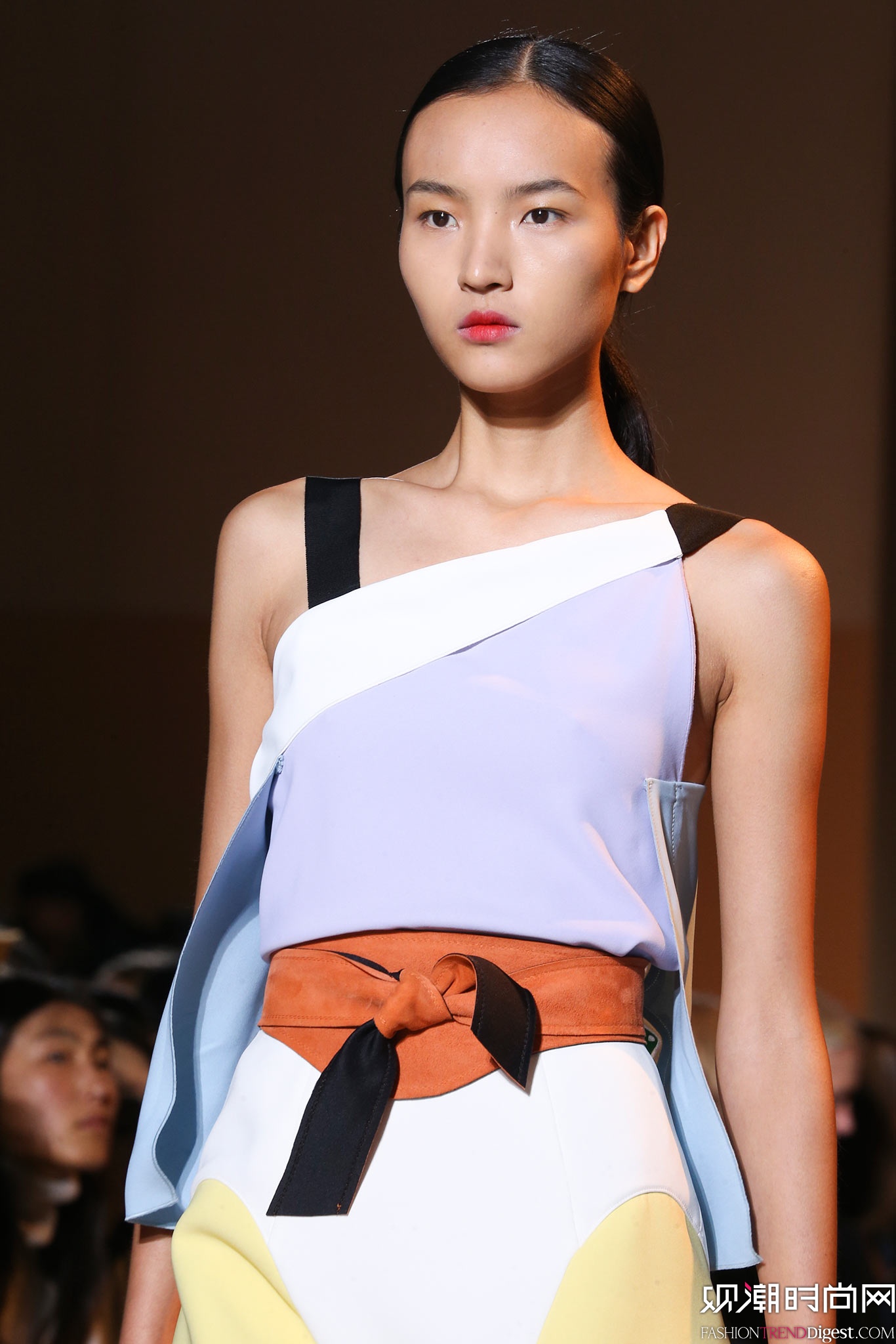 Roland Mouret 2015İʱװ㳡ͼƬ