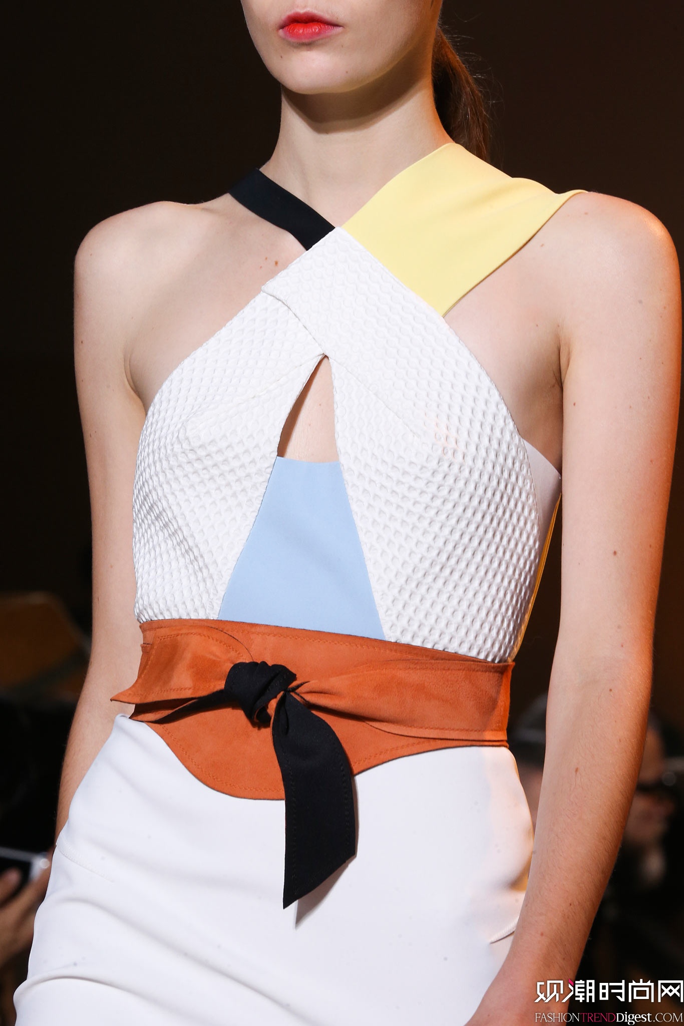 Roland Mouret 2015İʱװ㳡ͼƬ