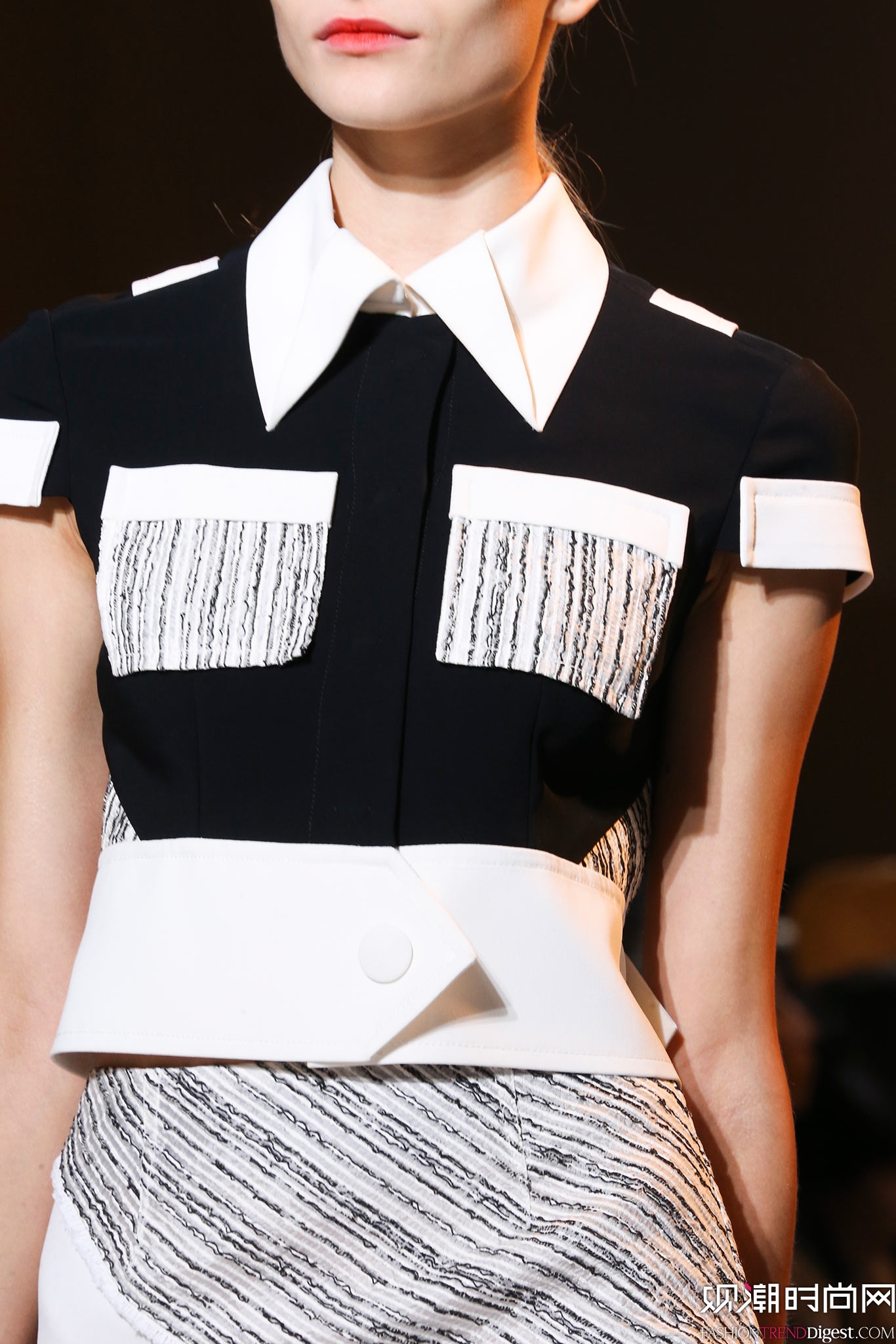 Roland Mouret 2015İʱװ㳡ͼƬ