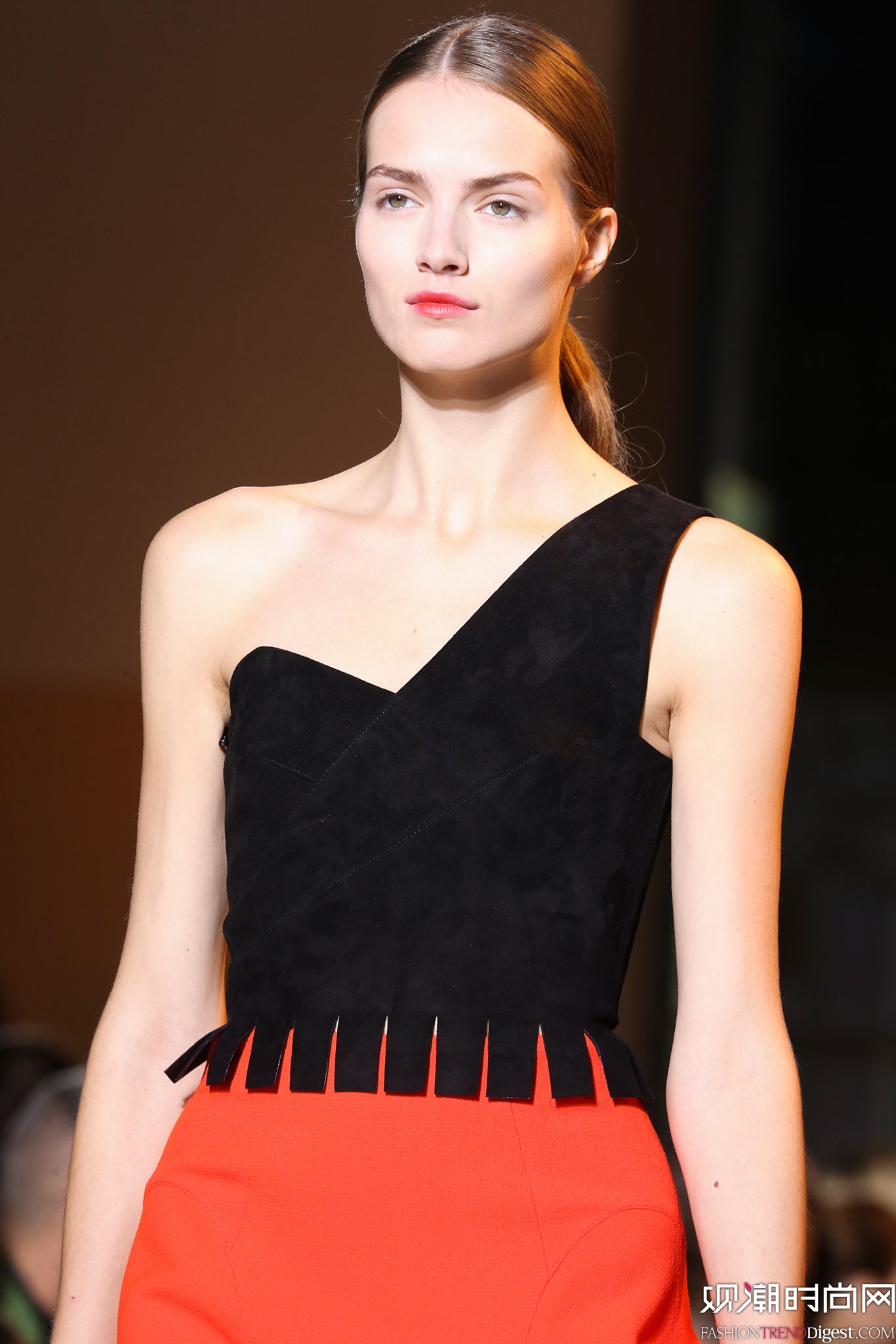 Roland Mouret 2015İʱװ㳡ͼƬ