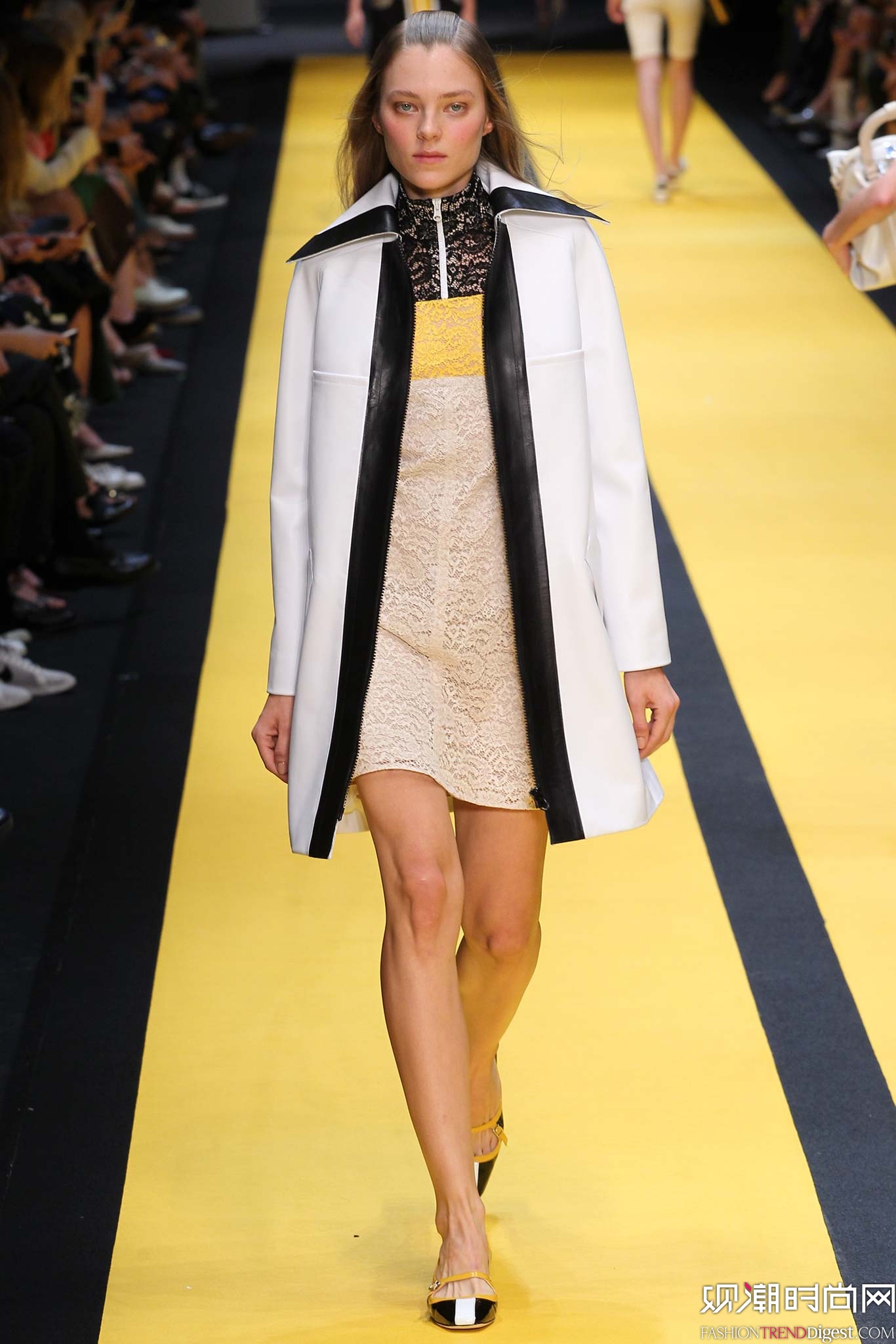 Carven 2015İʱװ㳡ͼƬ