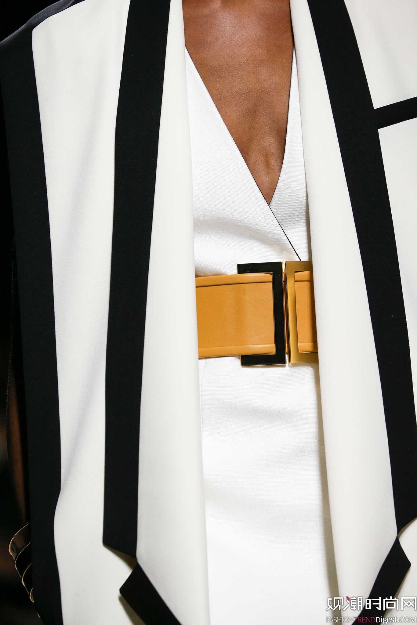 Balmain 2015İrbDƬ