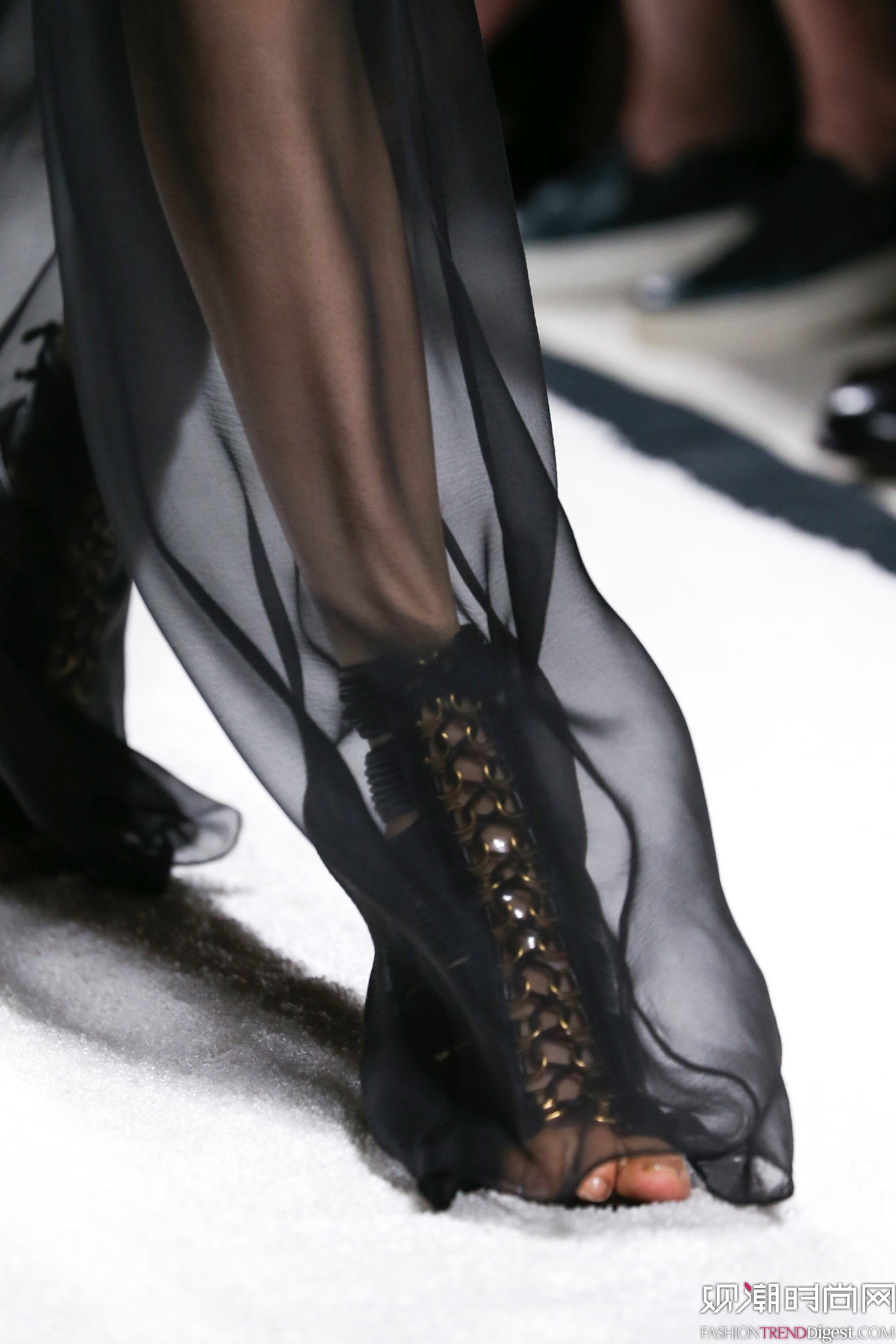 Balmain 2015İrbDƬ