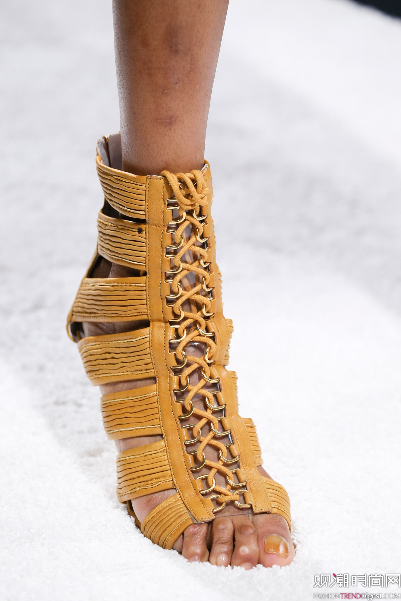 Balmain 2015İrbDƬ