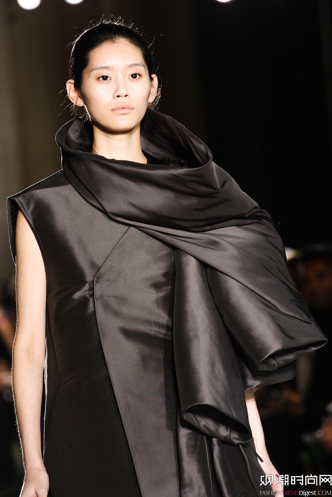 Rick Owens 2015���İ���ʱװ���㳡����ͼƬ