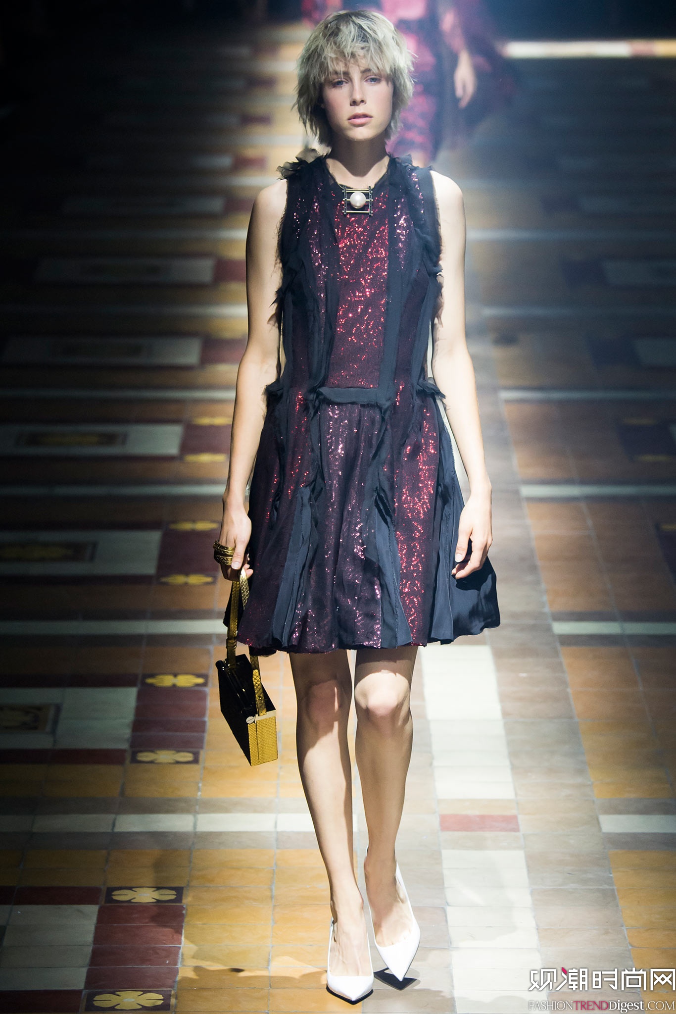 Lanvin 2015İʱװ㳡ͼƬ