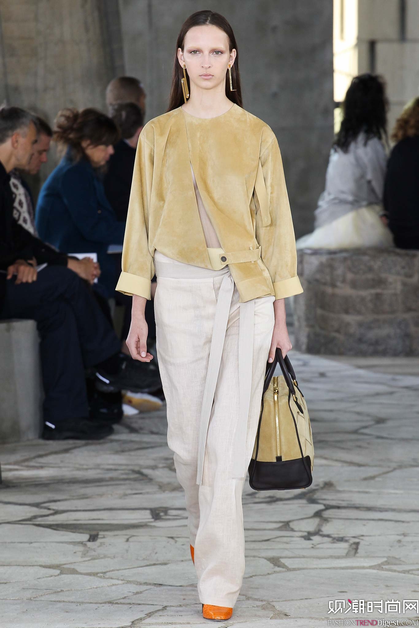 Loewe 2015İʱװ㳡ͼƬ