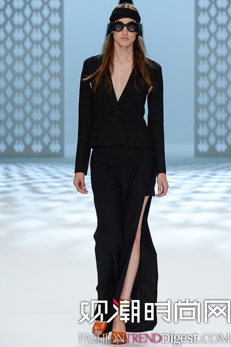 Chalayan 2015İʱװ㳡ͼƬ